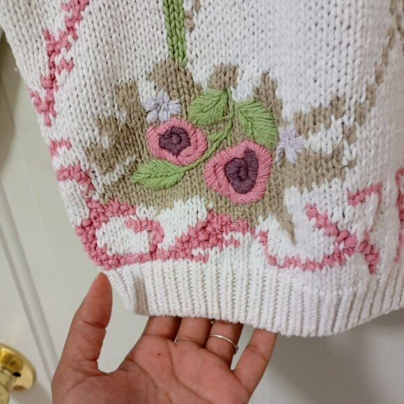 Vintage Basket Of Yarn 90s Sweater Womens L Floral Design Bohemia Boho - Picture 3 of 12